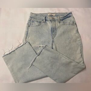 Levi's High waisted Crop light Blue Wash Jeans W30
